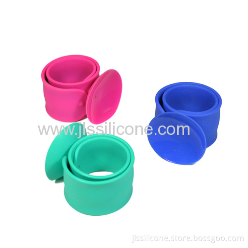 New Arrival Silicone Paipai Bracelet For Phone Stand 